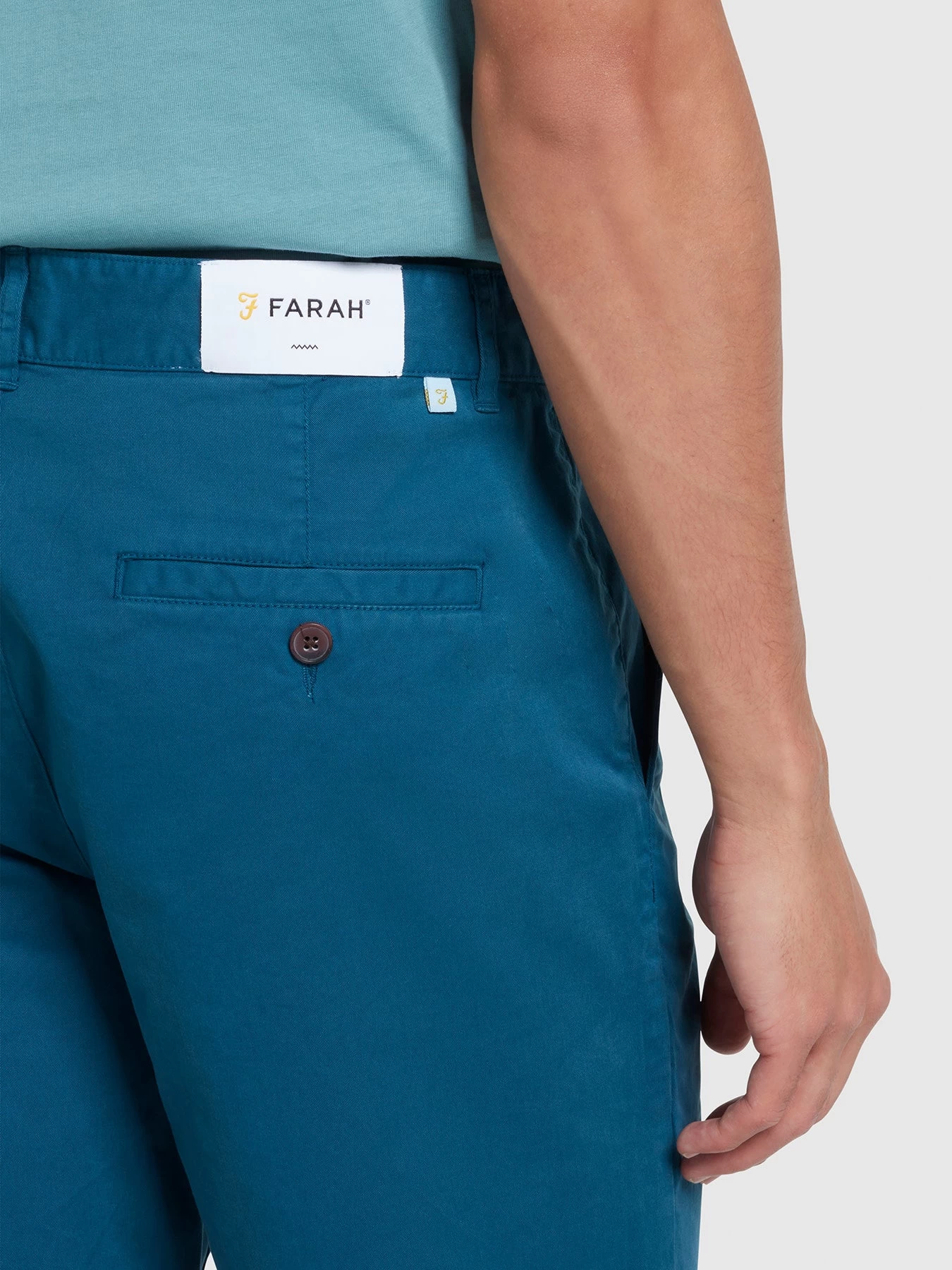 Farah Hawk Short Garment Dye Twill Shorts In Croft Green 6 Farah Hawk Short Garment Dye Twill Shorts In Croft Green - Image 4
