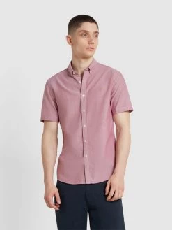 Farah Brewer Short Sleeve Shirt In Clay Red