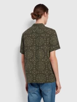 Farah Dana Casual Fit Short Sleeve Revere Surf Print Shirt In Evergreen 9 Farah Dana Casual Fit Short Sleeve Revere Surf Print Shirt In Evergreen -Farah f4wsd077 357 ALT1