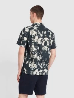 Farah Gabrielle Digital Print Short Sleeve Shirt In True Navy -Farah f4wse052 412 alt3