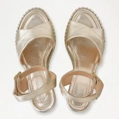 Studded Gold Wedge -Farah images 1036