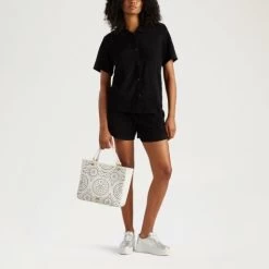 Laser Cut Tote -Farah images 1429