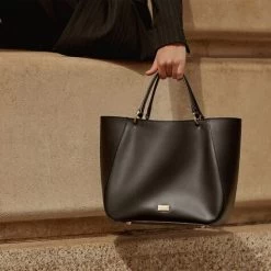 Trapeze-Shape Top Handle Bag -Farah images 1487