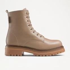 8 Eyelet Combat Boot