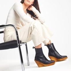 Western Crepe Boot 12 Western Crepe Boot -Farah images 485