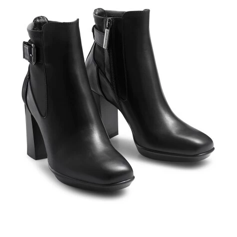 Dryleks: Platform Chelsea Boot 4 Dryleks: Platform Chelsea Boot - Image 2