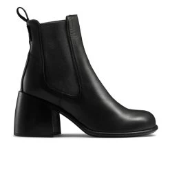 Scoop Toe Chelsea Boot
