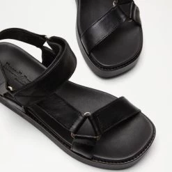 Velcro Strap Sandal -Farah images 583