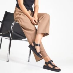 Velcro Strap Sandal -Farah images 584