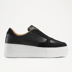 Laceless Flatform Sneaker