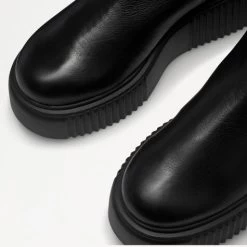 Ribbed Sole Knee High Boot -Farah images 706