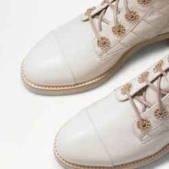 Quilted Lace-Up Boot -Farah images 851