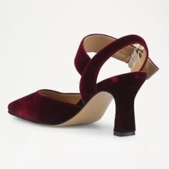 Snipped Toe Court Shoe -Farah images 889