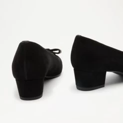 Bow Trim Court -Farah images 907