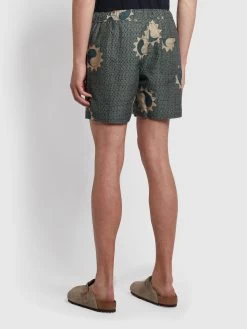 Farah Colbert Yin Yang Print Swim Shorts In True Navy -Farah lkmme0z4oqccl1s5tq5y