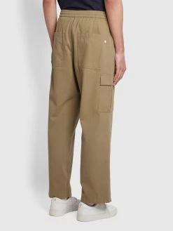 Farah Greenport Regular Fit Twill Cargo Trousers In Beige -Farah prx57anenpjxtxmhazwv