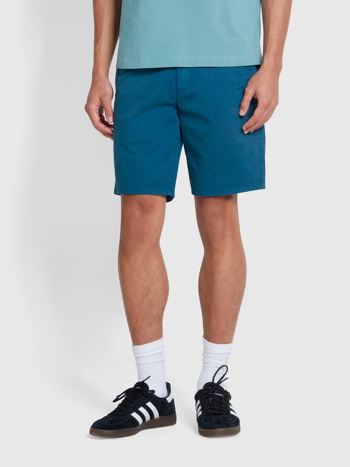 Farah Hawk Short Garment Dye Twill Shorts In Croft Green 3 Farah Hawk Short Garment Dye Twill Shorts In Croft Green