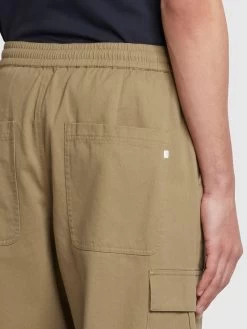 Farah Greenport Regular Fit Twill Cargo Trousers In Beige -Farah xpv1ewvzk5ijzfztldyl